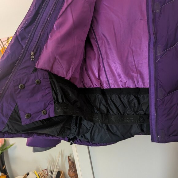 EUC Mountain Hardware down ski jacket - Picture 6 of 9